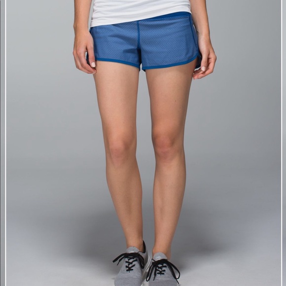 NWOT Lululemon run: speed short 4-way stretch 2.5” - Picture 10 of 15